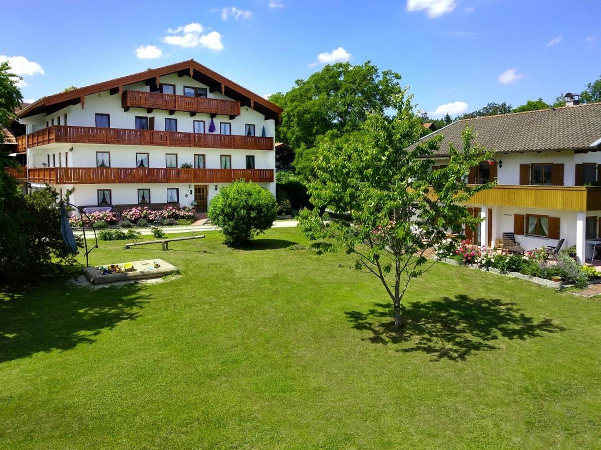 Ferienwohnungen Loisenhof Gstadt am Chiemsee Luaran gambar