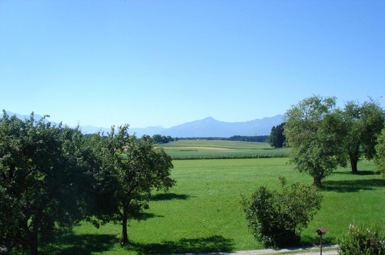 Ferienwohnungen Loisenhof Gstadt am Chiemsee Luaran gambar